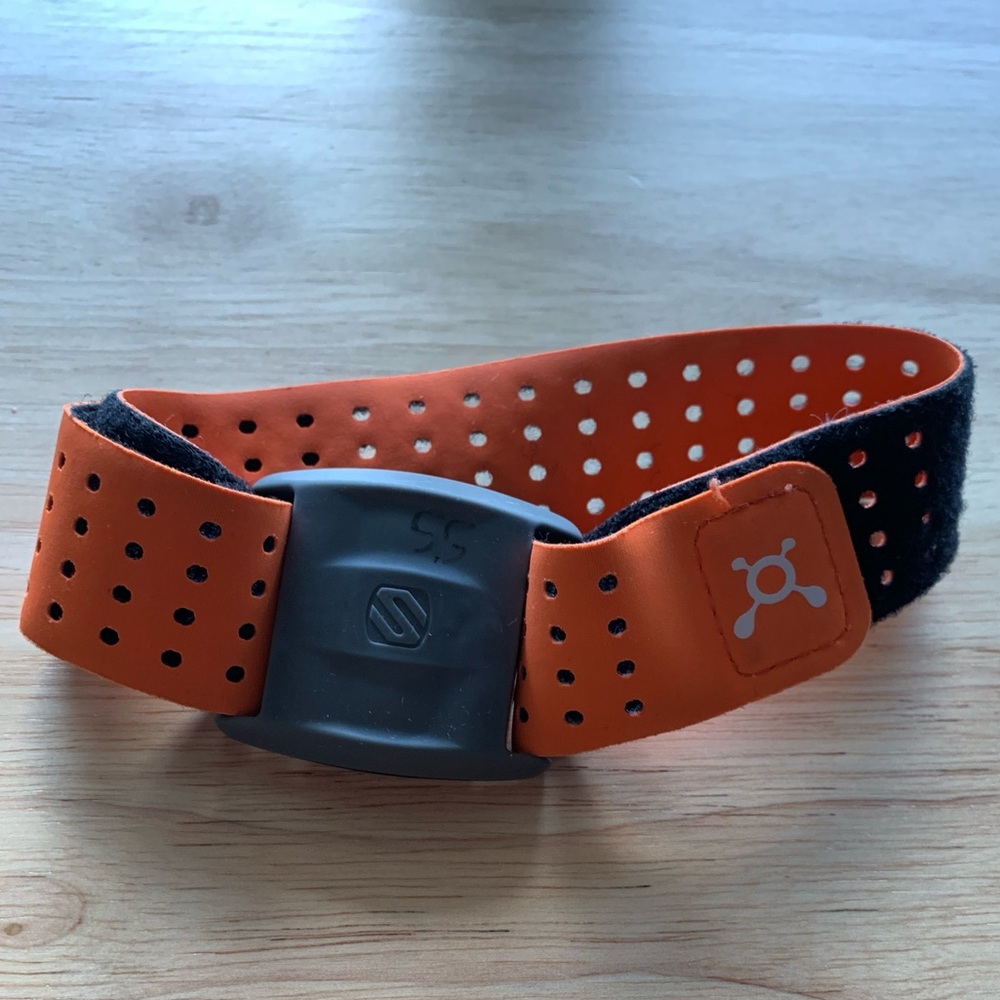 Orangetheory heart rate monitor with charger